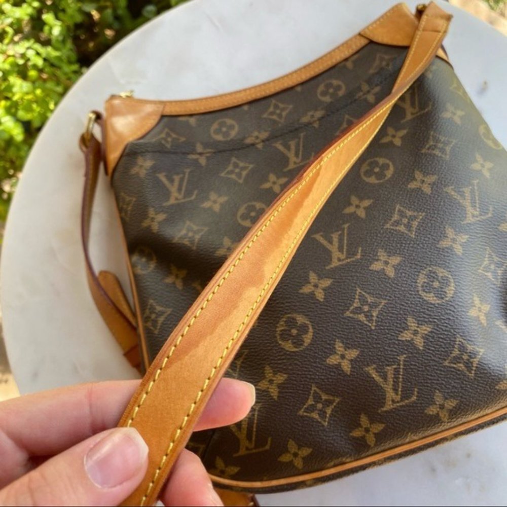 SOLD Louis Vuitton Monogram Odeon PM Crossbody - Picture 7 of 16